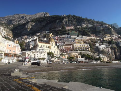 Positano - pl, msteko a skly
