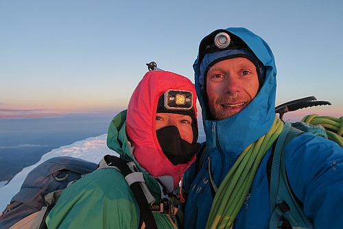Mont Blanc 4810 m, vrchol 6:30, optimln as a dostatek asu na bezpen sestup