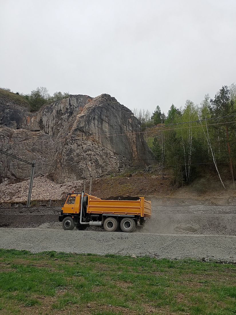 Kliknutm zavete okno.