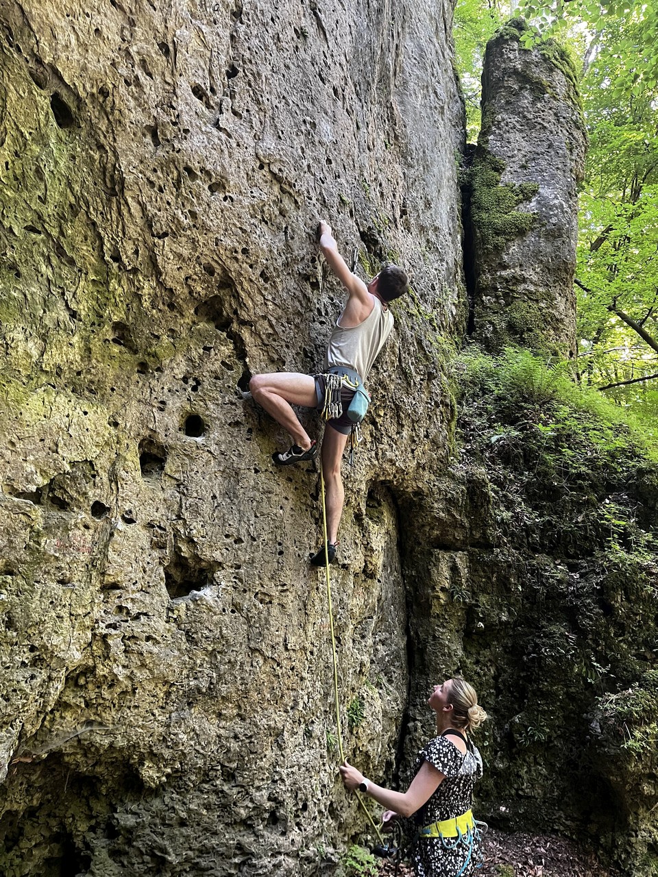 Kliknut�m zav�ete okno.