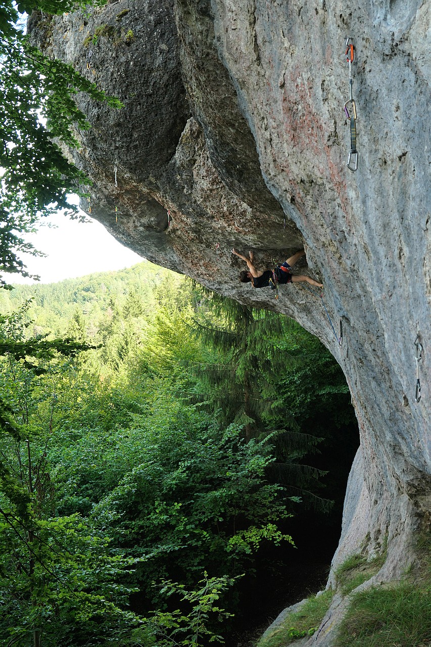 Kliknut�m zav�ete okno.