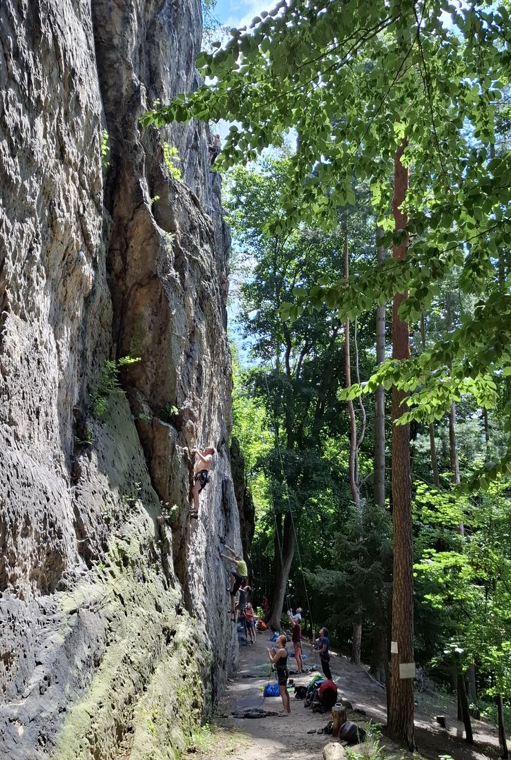 Kliknutm zavete okno.