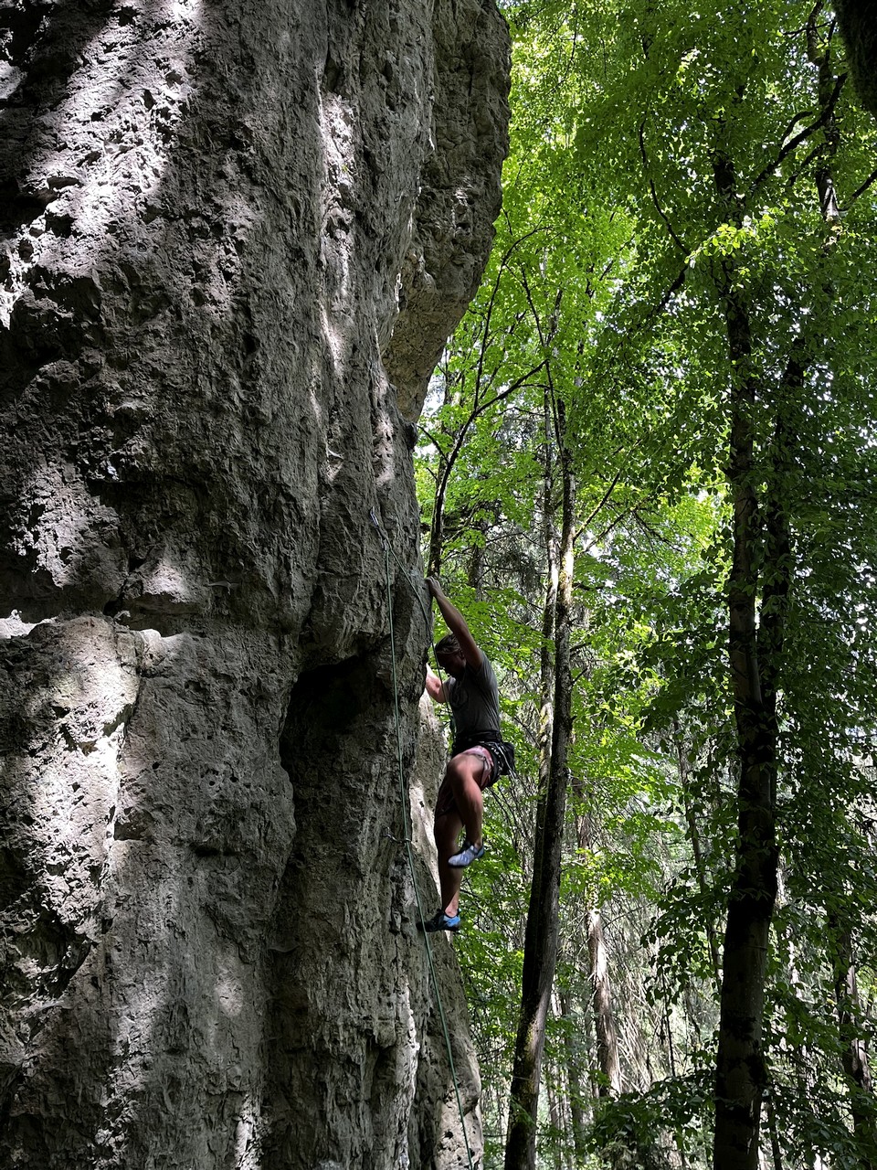 Kliknut�m zav�ete okno.