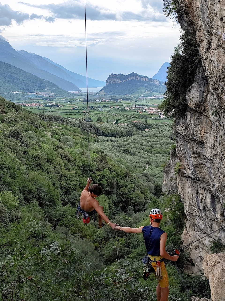 Kliknutm zavete okno.