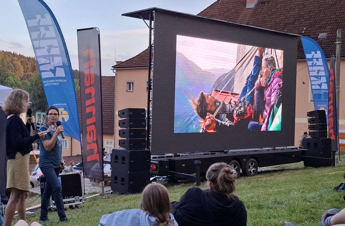 Kliknutm zavete okno.