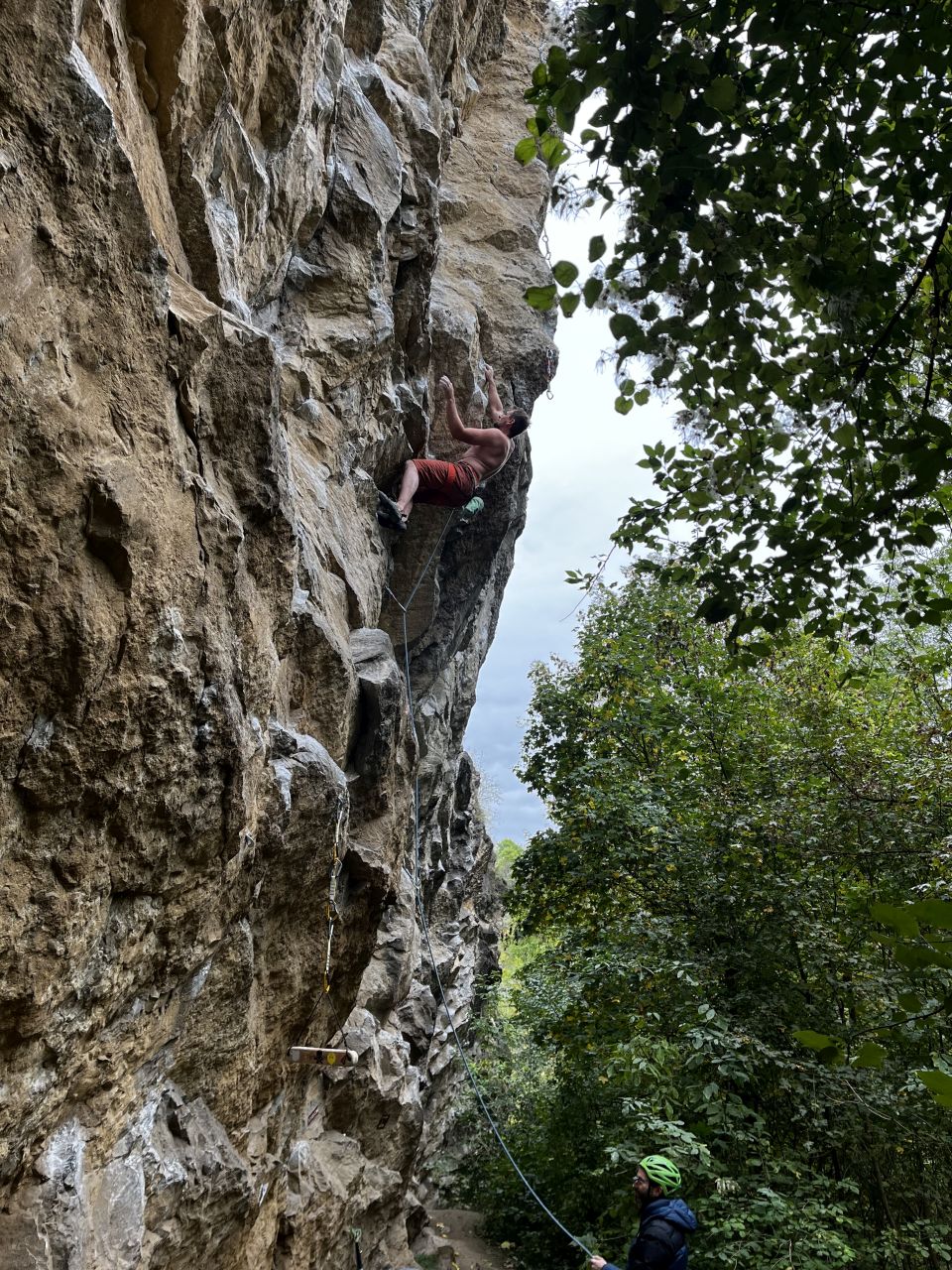 Kliknutm zavete okno.