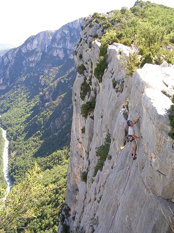 Kliknutm zavete okno.