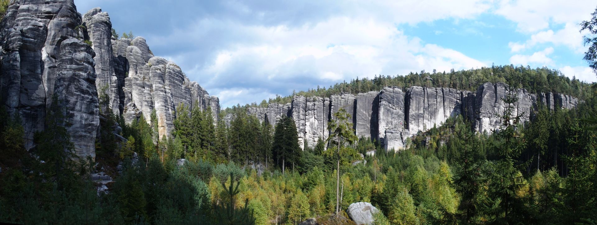 Kliknut�m zav�ete okno.