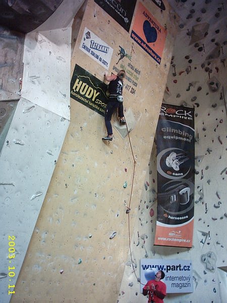 Kliknut�m zav�ete okno.